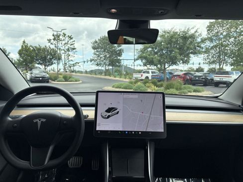 Used 2020 Tesla Model 3 Performance AWD/4WD image 19
