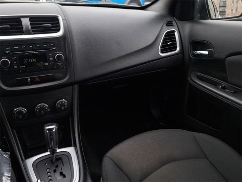 Used 2012 Dodge Avenger SXT image 13