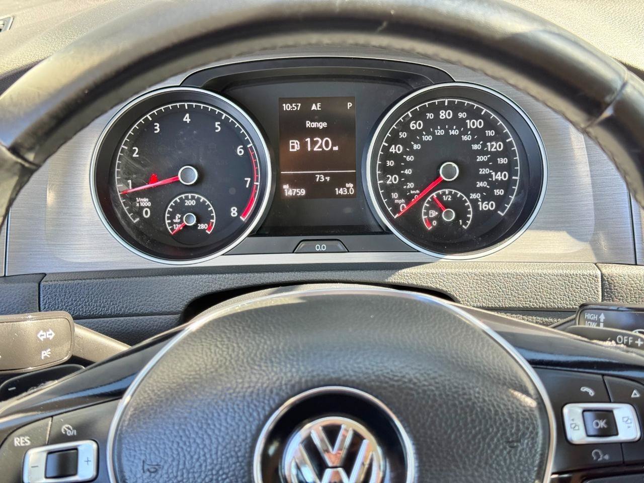 Used 2016 Volkswagen Golf S FWD image 11