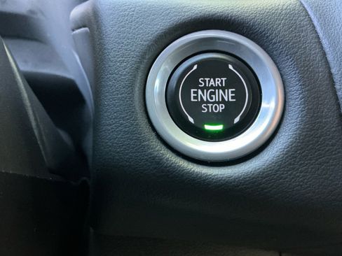 Used 2021 Chevrolet Tahoe Z71 w/ Z71 Off-Road Package image 30