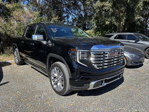 Used 2023 GMC Sierra 1500 Denali w/ Denali Reserve Package image 2