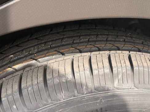 Used 2024 Subaru Crosstrek 2.0i Premium image 10