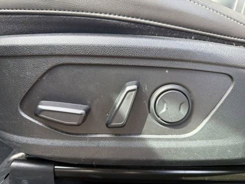 Certified 2024 Kia Sorento S image 12