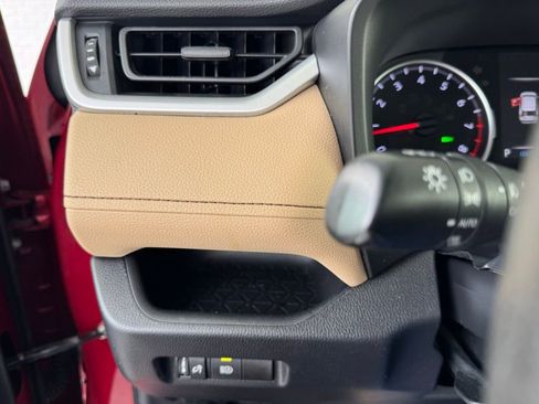 Used 2019 Toyota RAV4 XLE image 35