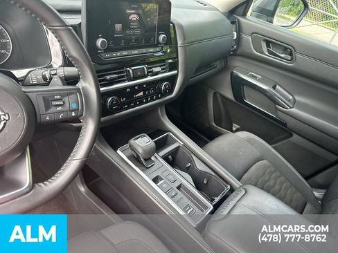 Used 2025 Nissan Pathfinder SV FWD image 36