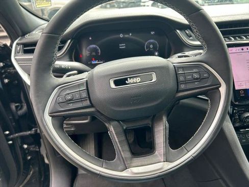 Certified 2024 Jeep Grand Cherokee Limited AWD/4WD image 19