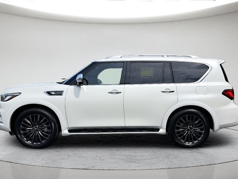 Used 2023 INFINITI QX80 Sensory w/ Cargo Package AWD/4WD image 16