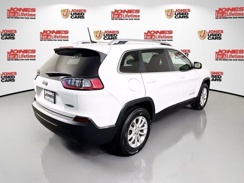 Used 2019 Jeep Cherokee Latitude w/ Popular Appearance Group image 15