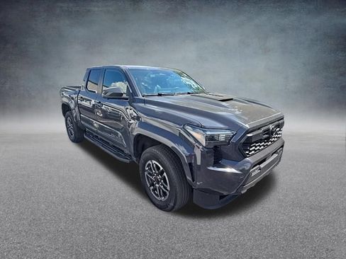 Used 2024 Toyota Tacoma TRD Sport w/ TRD Sport Premium Package AWD/4WD image 11