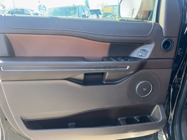 Used 2023 Ford Expedition King Ranch AWD/4WD image 17