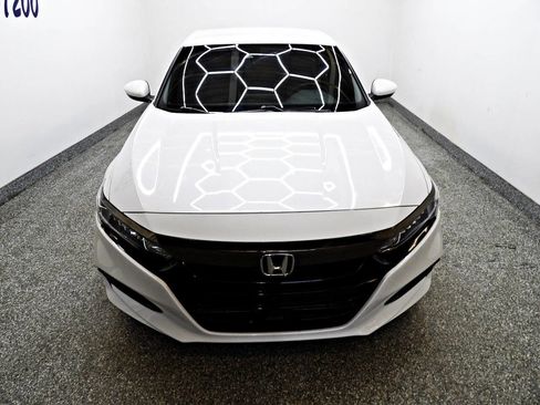 Used 2020 Honda Accord Sport image 2