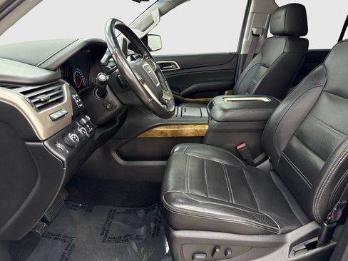 Used 2017 GMC Yukon Denali w/ Open Road Package AWD/4WD image 17