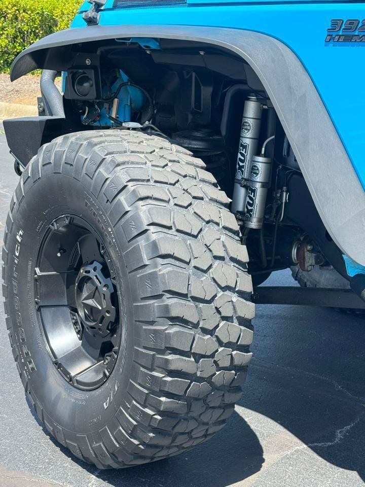 Used 2017 Jeep Wrangler Unlimited Sport AWD/4WD image 9