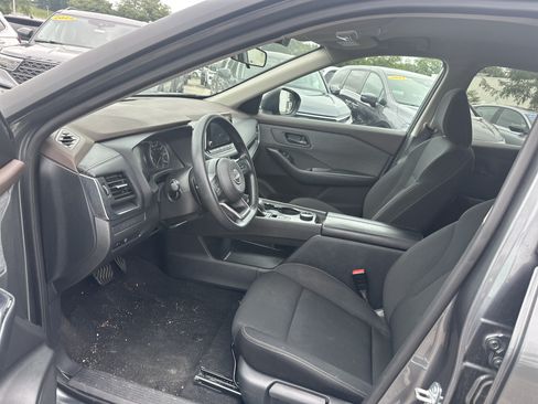 Used 2023 Nissan Rogue S AWD/4WD image 13