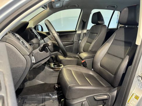 Used 2016 Volkswagen Tiguan S AWD/4WD image 10