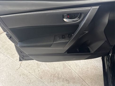 Used 2018 Toyota Corolla LE image 39