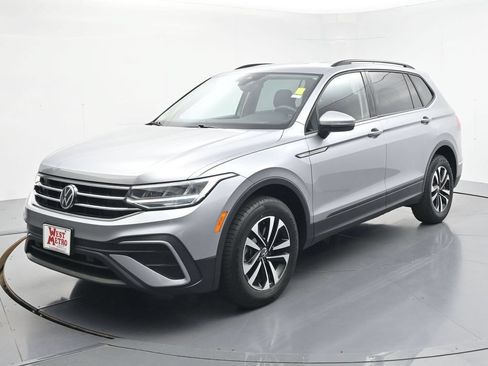 Used 2024 Volkswagen Tiguan S AWD/4WD image 3