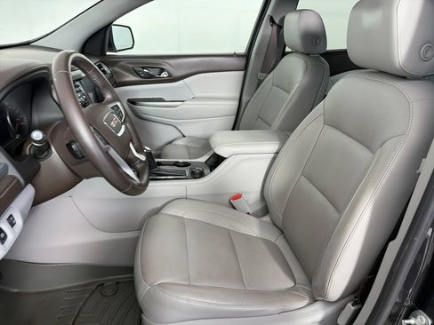 Used 2017 GMC Acadia SLT AWD/4WD image 11