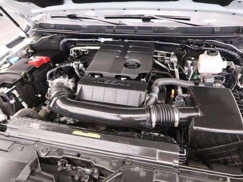 Used 2024 Nissan Frontier SV AWD/4WD image 27