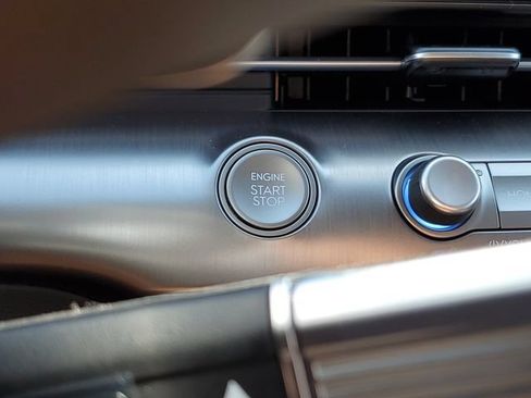 New 2026 Hyundai Kona SEL Premium AWD/4WD image 24