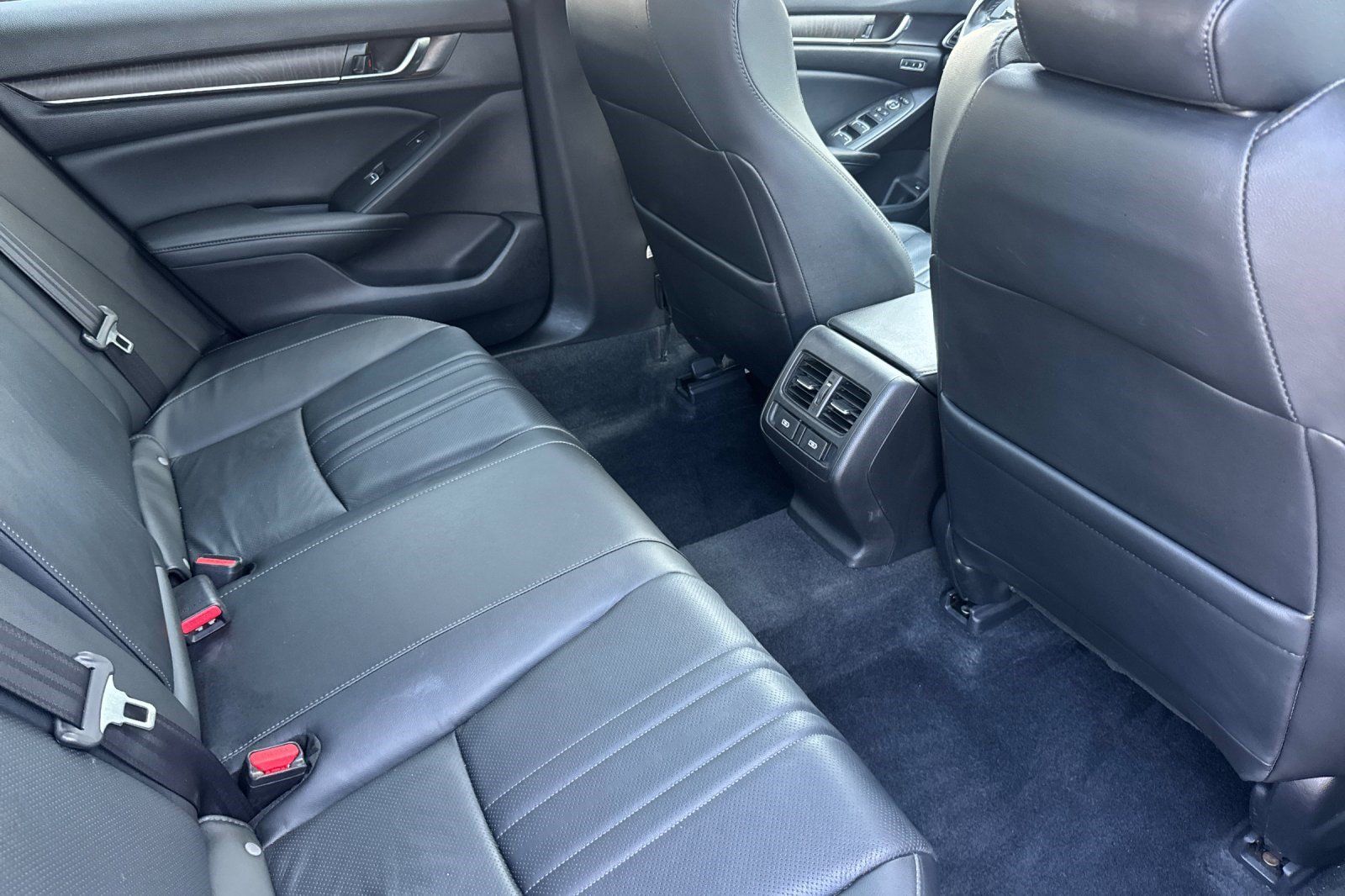 Used 2021 Honda Accord Touring image 31