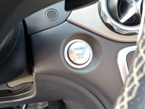 Used 2018 Mercedes-Benz GLA 250 image 23