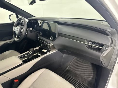 Used 2023 Lexus RX 350 Premium w/ Accessory Package AWD/4WD image 28