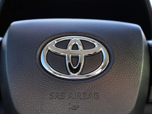 Used 2024 Toyota Sienna LE image 25