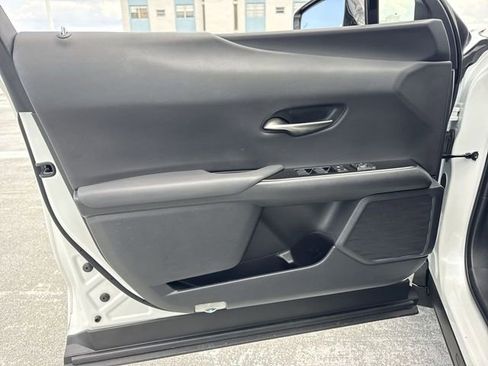 Used 2024 Lexus UX 250h FWD w/ Premium Package image 13