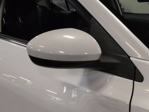 Used 2025 Nissan Sentra SV FWD image 11