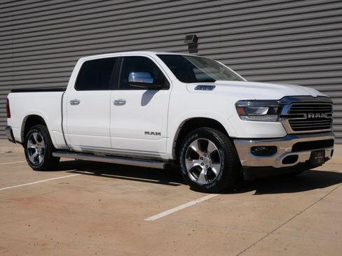 Used 2020 RAM 1500 Laramie AWD/4WD image 1