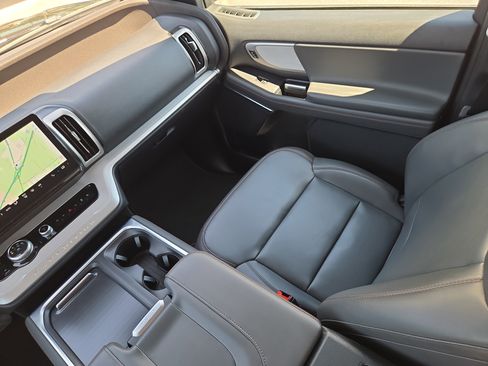 Certified 2025 Ford Expedition Max Active AWD/4WD image 19