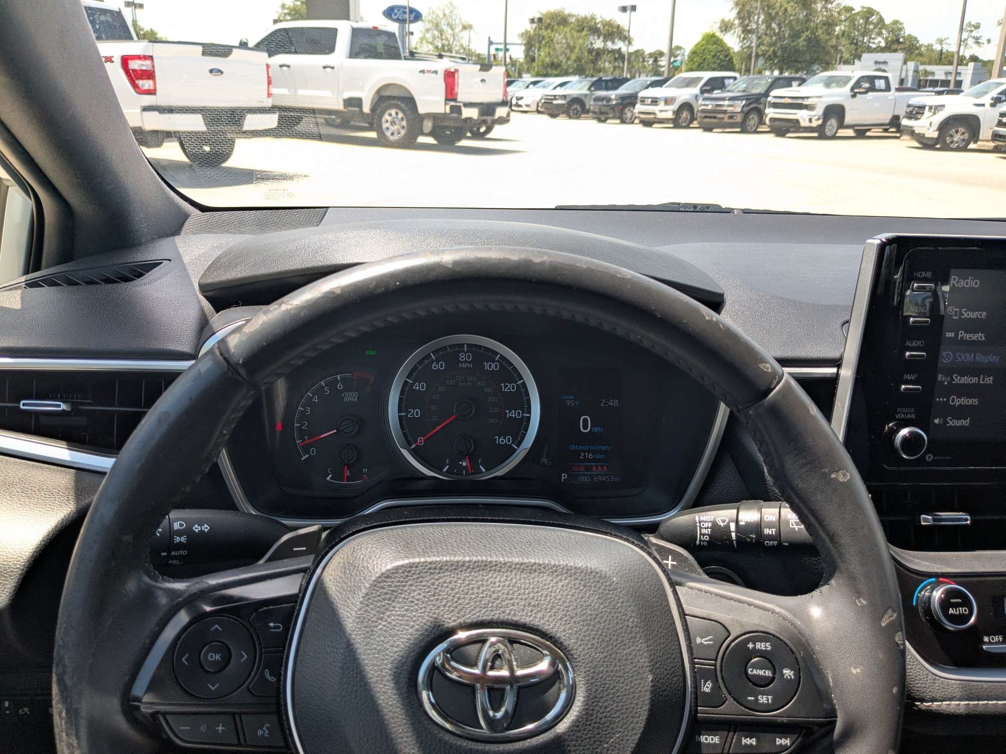 Used 2020 Toyota Corolla SE w/ SE Preferred Package FWD image 27