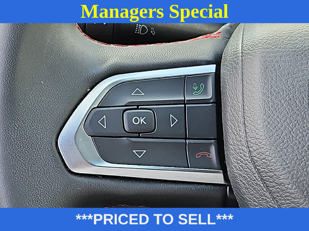 Used 2025 Jeep Compass Trailhawk AWD/4WD image 19