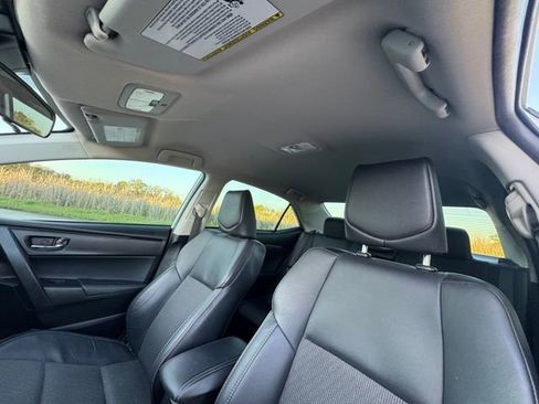 Used 2017 Toyota Corolla L image 27