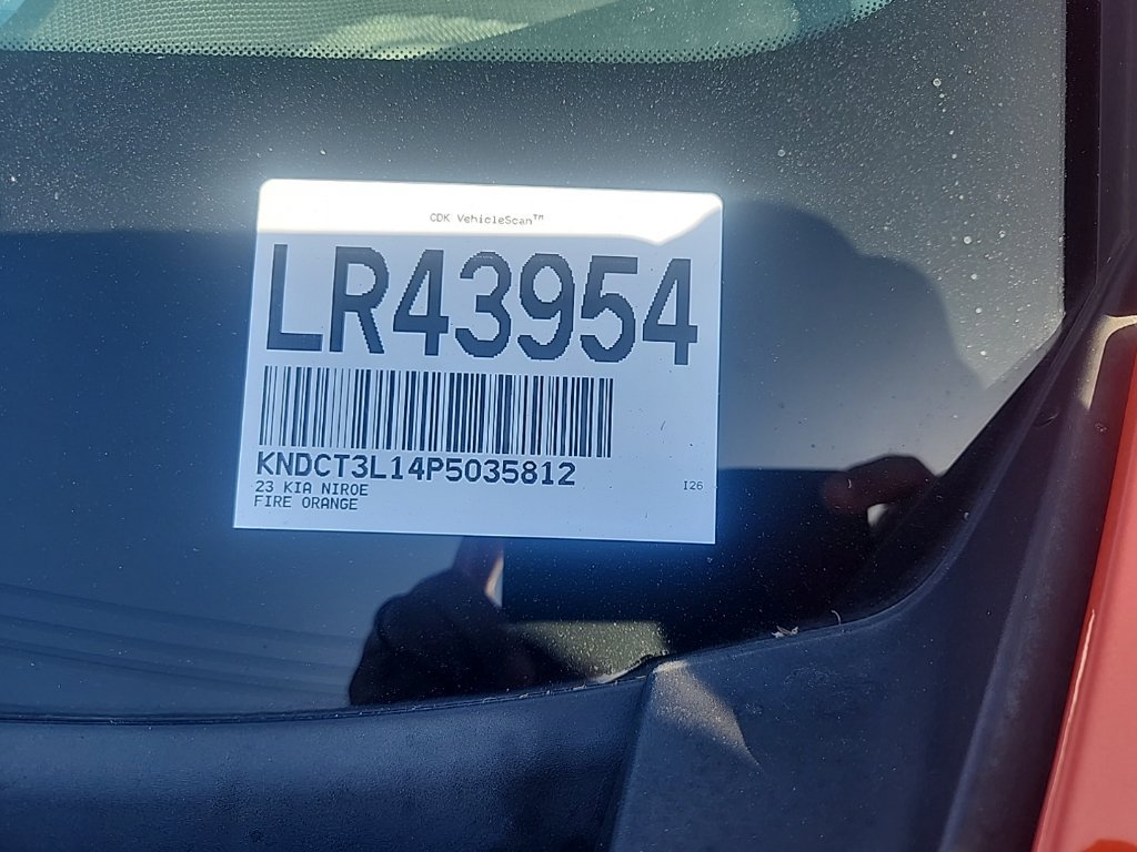 Used 2023 Kia Niro Wave FWD image 4