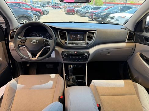 Used 2018 Hyundai Tucson SEL FWD image 12