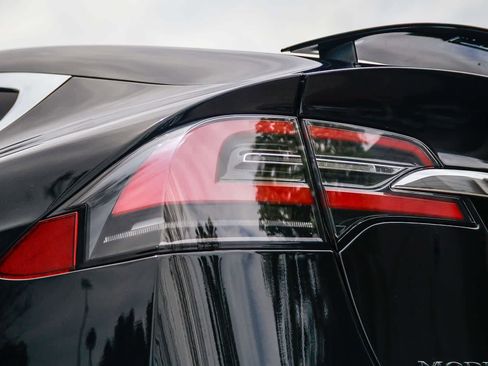 Used 2017 Tesla Model X P100D AWD/4WD image 7