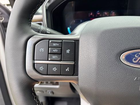 New 2026 Ford F250 Lariat w/ Black Appearance Package image 26