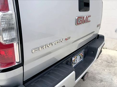 Used 2018 GMC Canyon All Terrain image 8