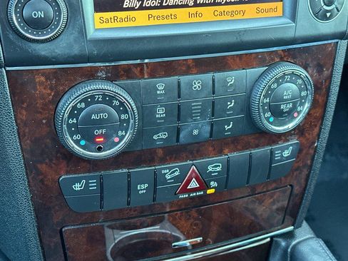 Used 2010 Mercedes-Benz ML 350 4MATIC image 21