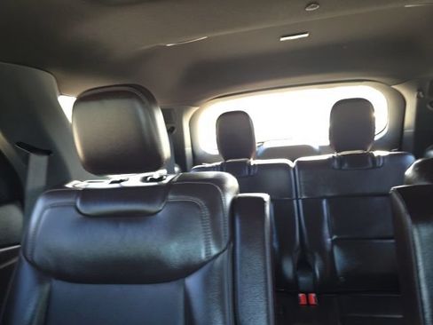 Used 2026 Ford Explorer Platinum RWD image 21