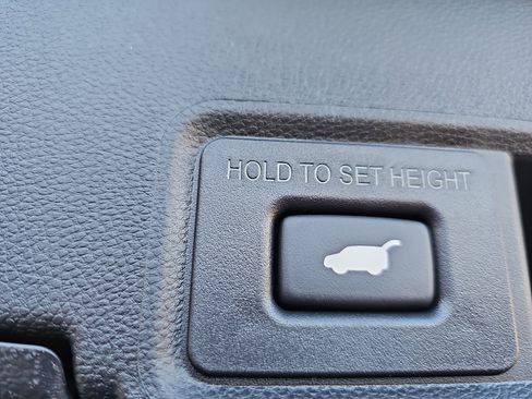 New 2026 Acura RDX SH-AWD image 13