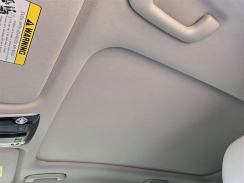 New 2025 Kia Sorento S w/ Panoramic Sunroof Package image 26