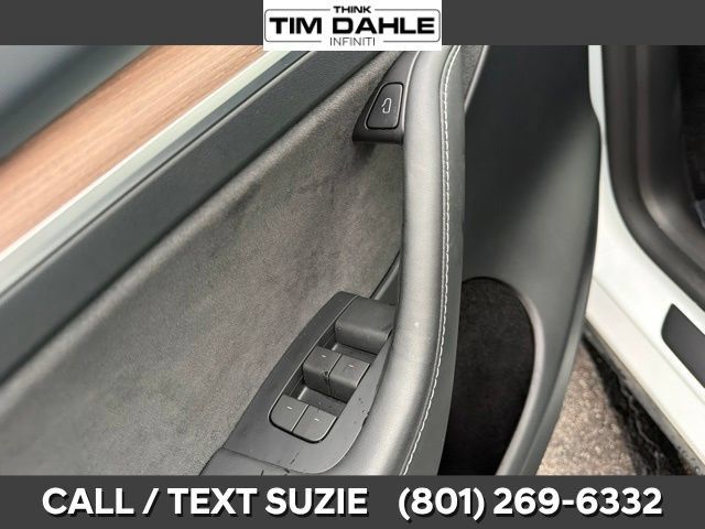 Used 2024 Tesla Model Y Long Range AWD/4WD image 11