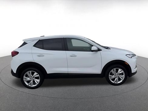 Used 2025 Buick Encore GX Preferred AWD/4WD image 16