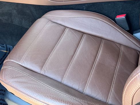 Used 2024 Mercedes-Benz GLS 450 4MATIC w/ Pinnacle Trim Package image 36