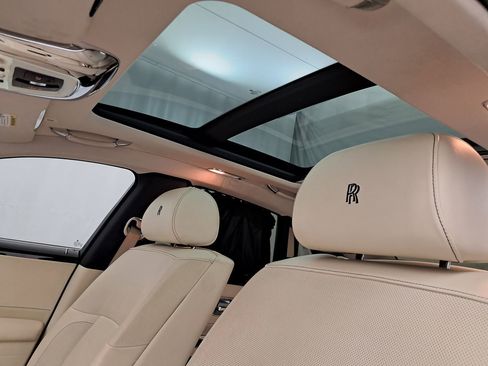 Used 2011 Rolls-Royce Ghost image 9