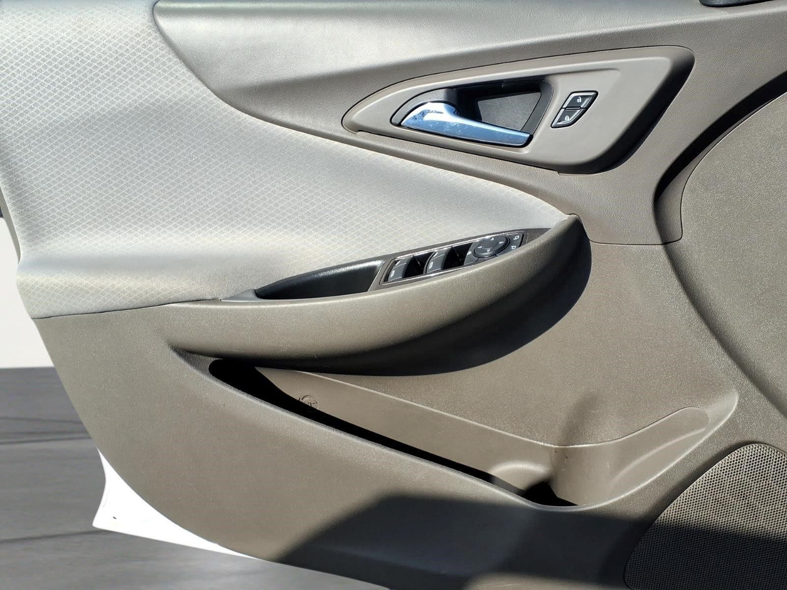 Used 2024 Chevrolet Malibu LT FWD image 19