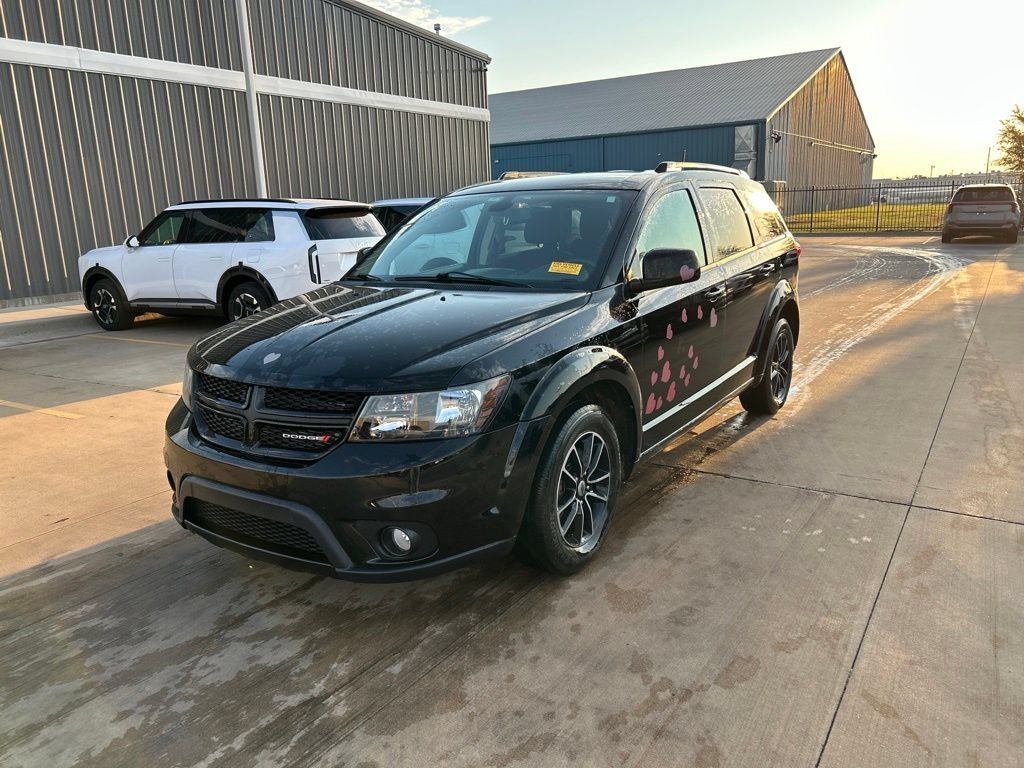 Used 2019 Dodge Journey SE w/ Blacktop Package FWD image 1
